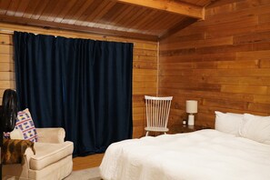 2 bedrooms, desk, free WiFi