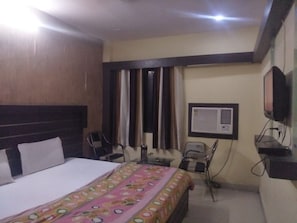 Egyptian cotton sheets, premium bedding, memory-foam beds
