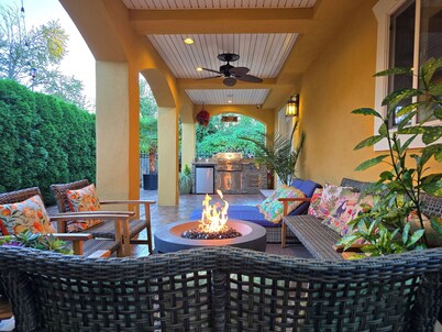 Comfort and Luxury Tropical Villa with EV Charger.