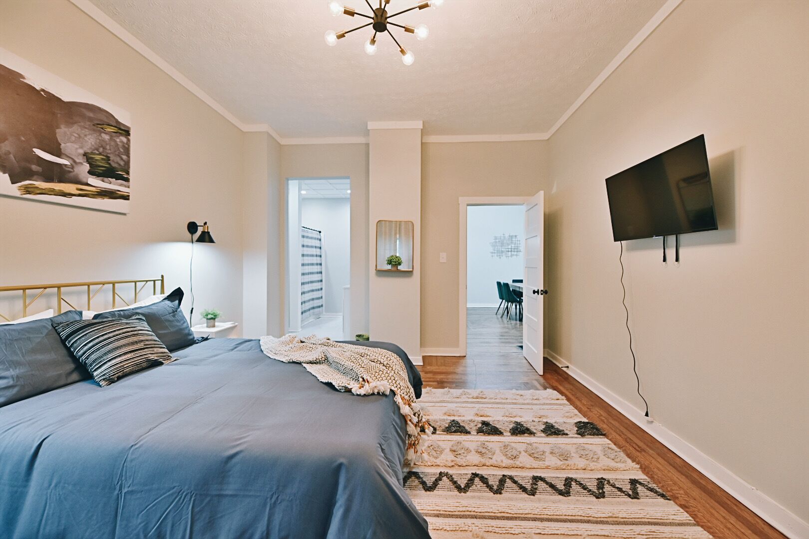 3 bedrooms, desk, travel crib, free WiFi