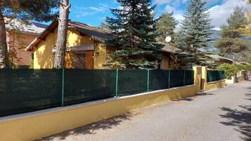 Enceinte de lâhĂ©bergement