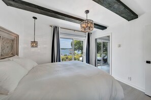 4 camere, culla da viaggio, Wi-Fi gratuito, lenzuola