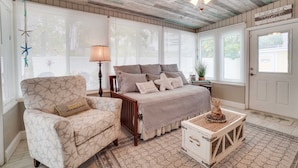 Ferienhaus, 2 Schlafzimmer, eigener Pool | Wohnbereich