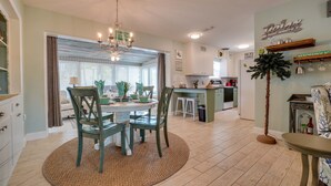 Ferienhaus, 2 Schlafzimmer, eigener Pool | Wohnbereich