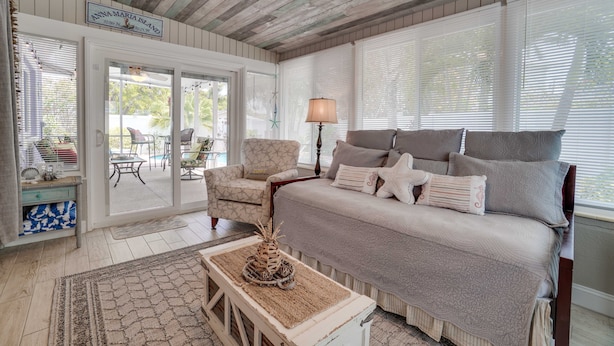 Ferienhaus, 2 Schlafzimmer, eigener Pool | Wohnbereich