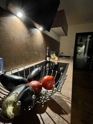 Bar (on property) - Jacasse Retreat: Luxury Contemporary Villa in Nature, Provence (Fuveau)