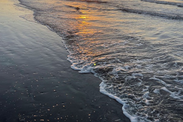 In Strandnähe, Liegestühle, Strandtücher