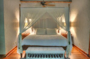 3 bedrooms, desk, free WiFi, bed sheets