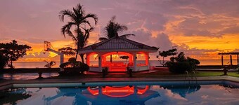 Beachfront Vacation Villa