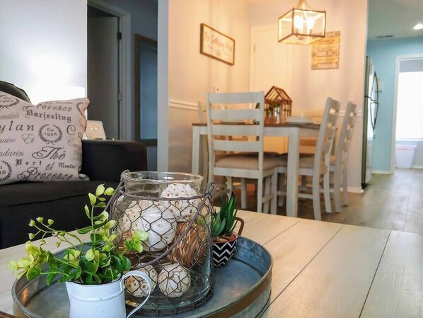 Interior - Cliffside Cottage - Sleeps 20! - Two Roomy Condos (Branson)