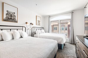 2 Schlafzimmer, Schreibtisch, Bügeleisen/Bügelbrett, kostenloses WLAN