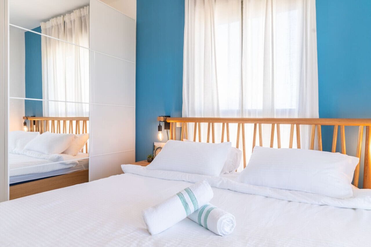 4 bedrooms, iron/ironing board