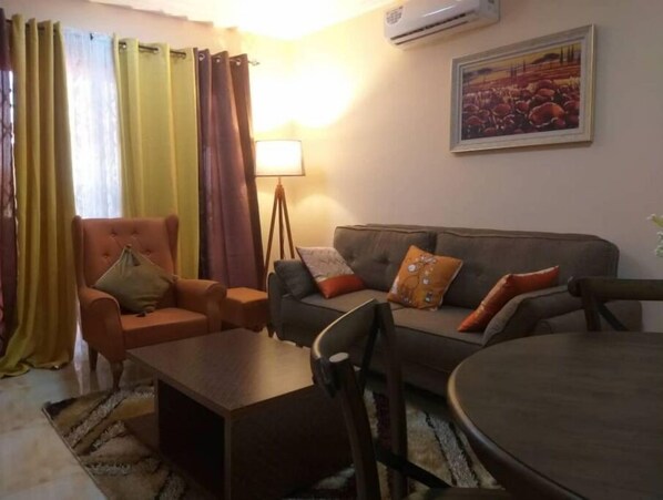 Living area - Kryx Apartment (Oyarifa Green hill) (Greater Accra Region)