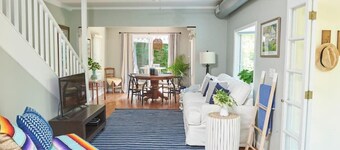 Bellport Inn, Charming Cottage in the Village!