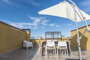 Outdoor dining - M285 - Marcelli, comfortable three-room apartment with terrace (Marcelli)