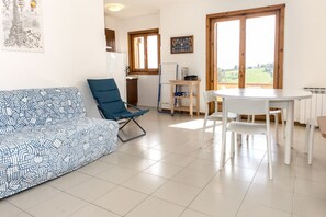 Dining - M285 - Marcelli, comfortable three-room apartment with terrace (Marcelli)