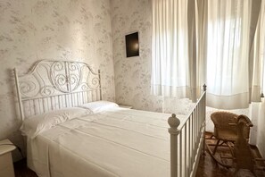 3 dormitorios y ropa de cama