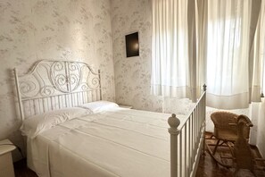 3 chambres, draps fournis