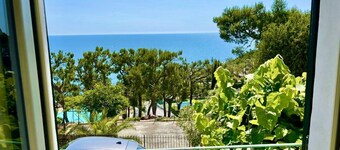 N237 - Numana, three-room apartment 100 meters from the center