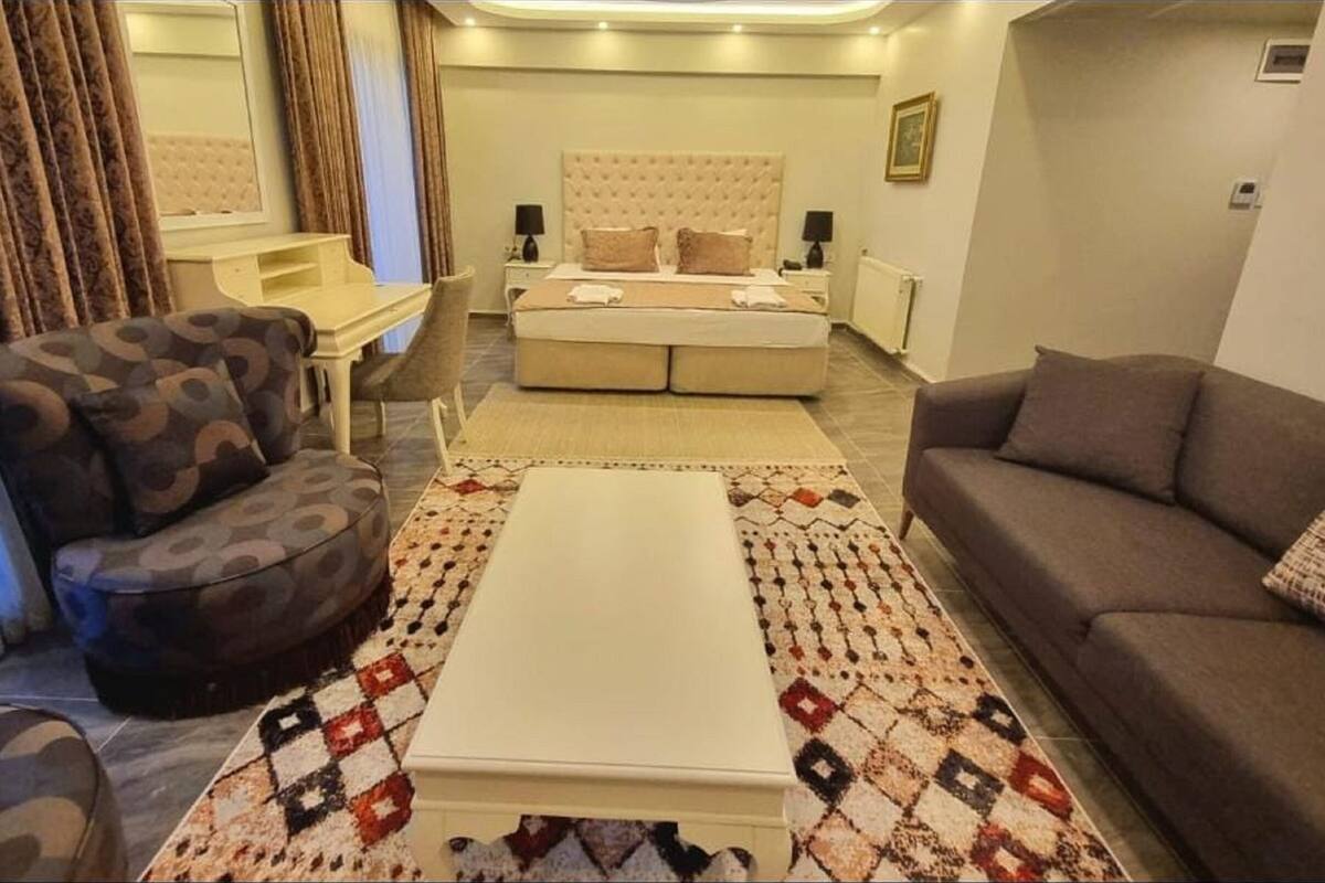 Chambre Familiale | 1 chambre, coffres-forts dans les chambres, Wi-Fi gratuit, draps fournis