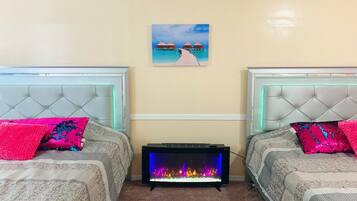 3 bedrooms, desk, iron/ironing board, free WiFi