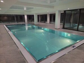 Innenpool, beheizter Pool