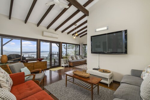 SPECTACULAR OCEAN VIEWS