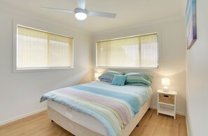 4 bedrooms, iron/ironing board