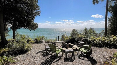 Beachfront House w/ Wi-Fi on Amazing Lake Michigan Site! Close to Sturgeon Bay 