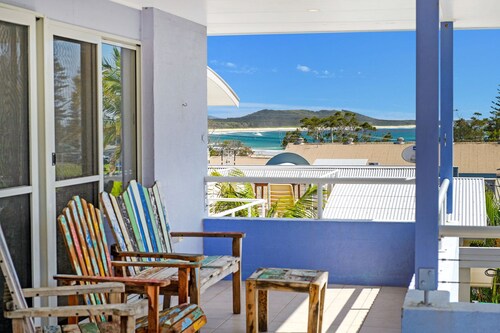 VAKA MALUA - LUXURY HOLIDAY HOME IN THE MIDDLE OF CRESCENT HEAD