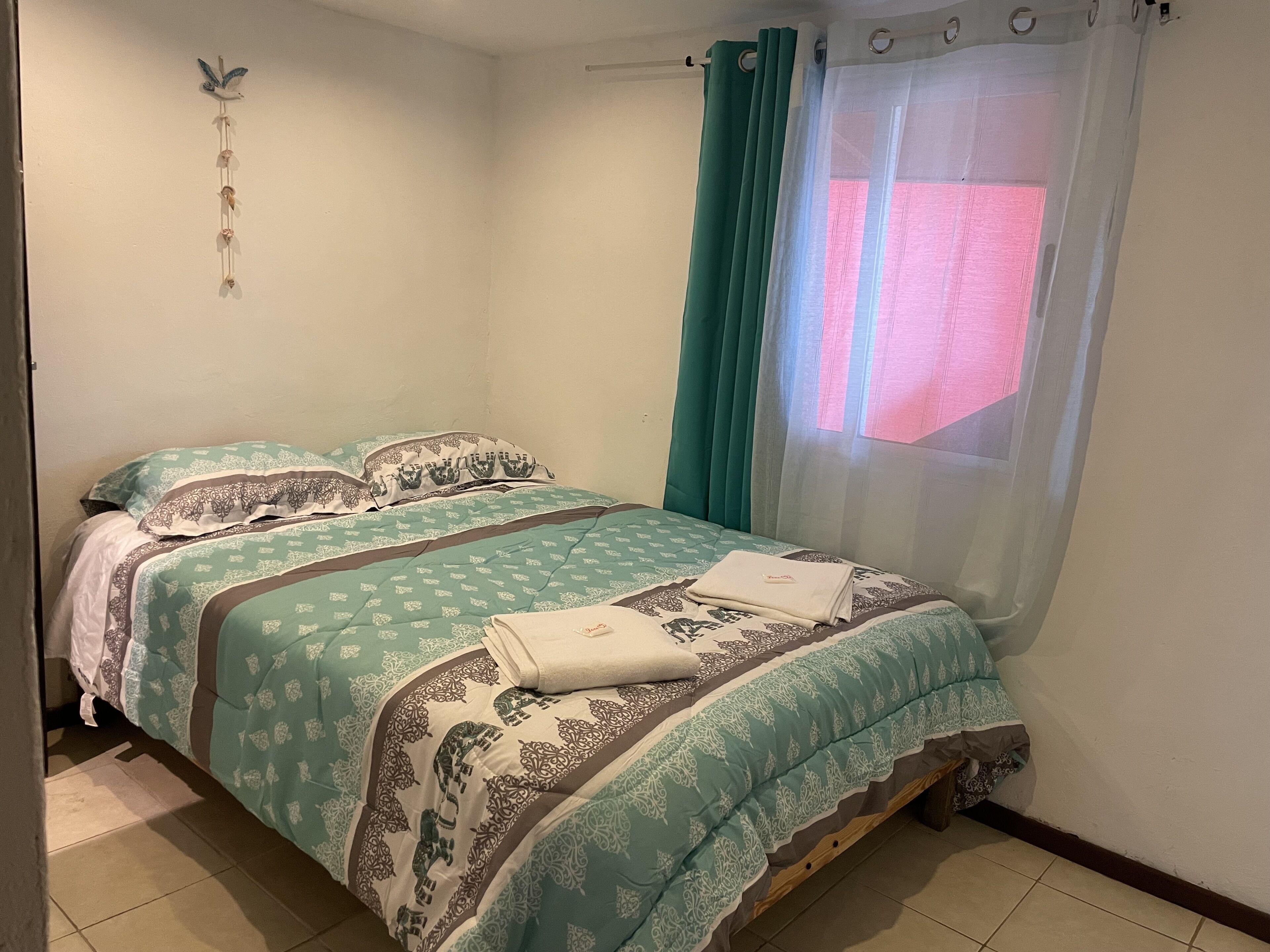 3 bedrooms, WiFi, bed sheets