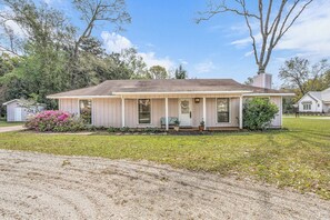 Exterior - The Lavender House (Fairhope)