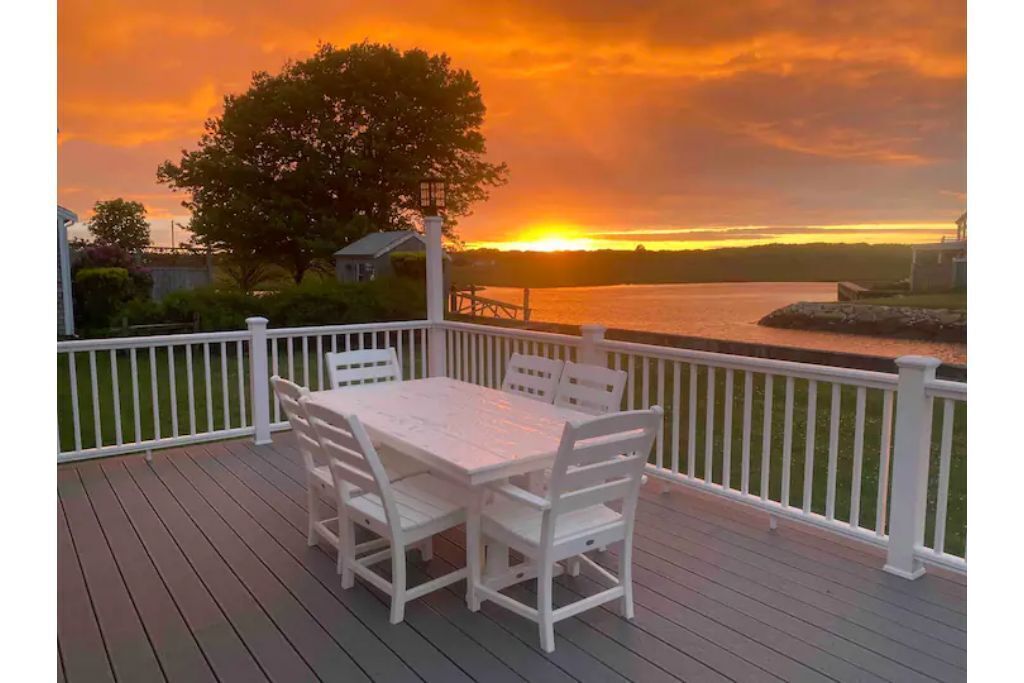 LUXURY WATERFRONT HOME - Private Dock - Near Beach