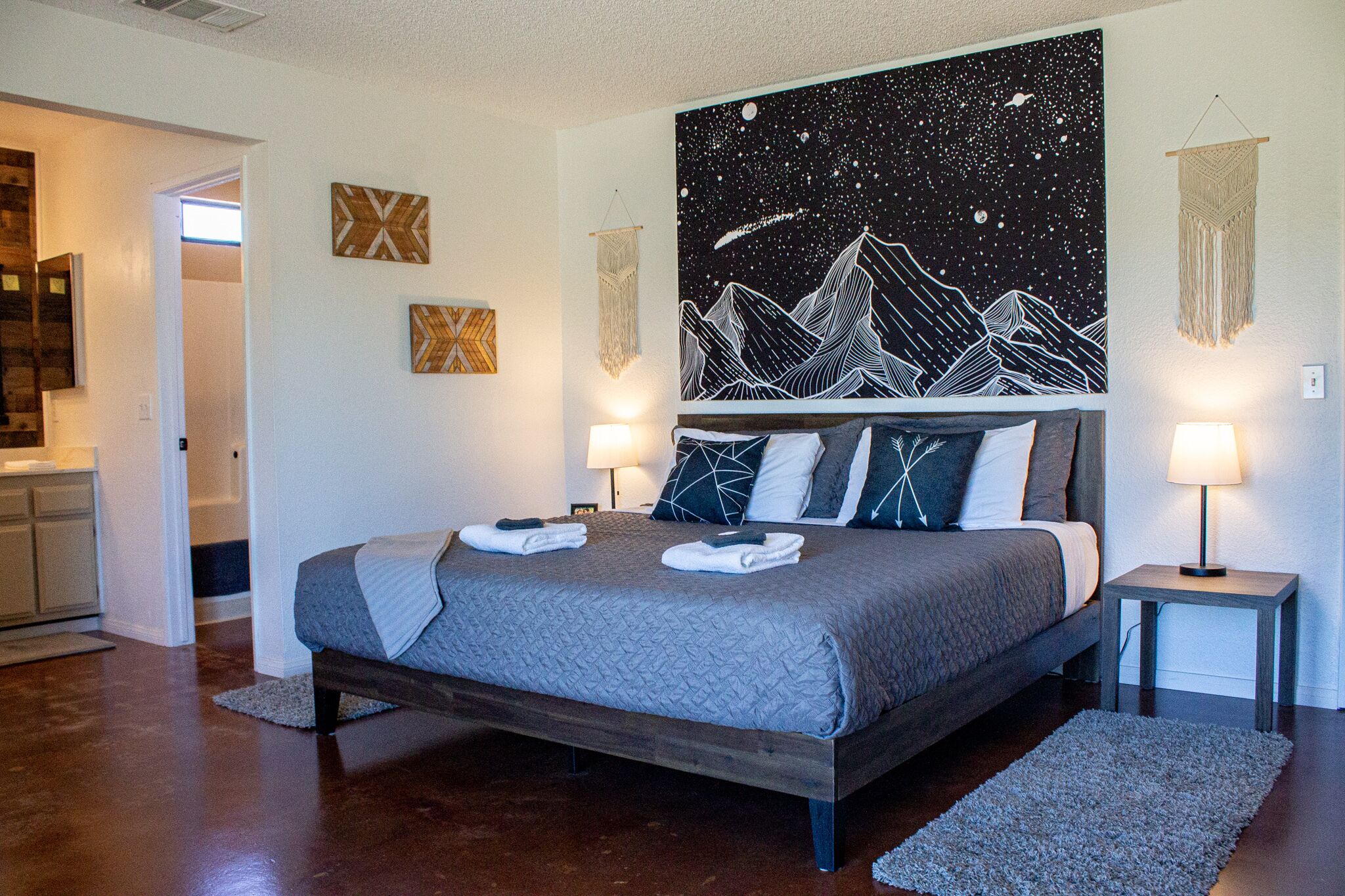 Desert Crafted Getaway - a place to be present