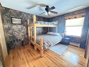 2 bedrooms, free WiFi, bed sheets