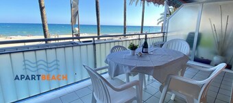 APARTBEACH AGUSTINA ARAGON FRONT BEACH WITH AIR CONDITIONING
