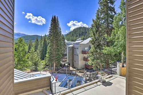 Cozy Ski-In/Out Winter Park Studio w/ Hot Tubs!