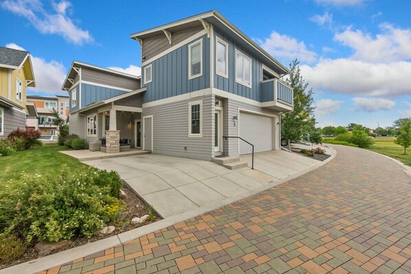 Studio - flera sängar (239 Urban Prairie St. Unit B) | Exteriör