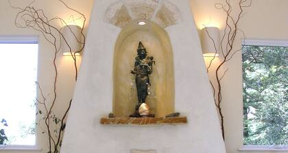 Serene Montclair Getaway