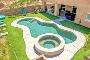 Outdoor pool, a heated pool