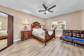 7 bedrooms, free WiFi - Private House with Pool and Spa (Desert Hot Springs)