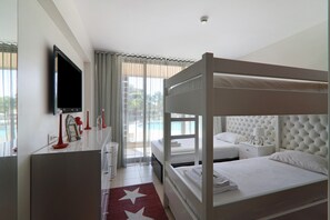 2 chambres, fer et planche à repasser, Wi-Fi gratuit, draps fournis