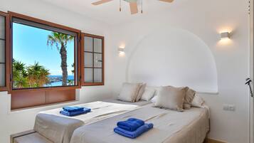 3 dormitorios, tabla de planchar con plancha, wifi gratis y ropa de cama