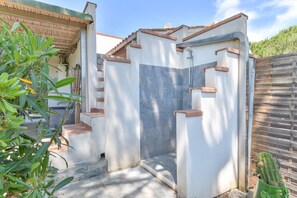 Property grounds - Apartment "Villa Sterlizia-Verde" with Sea View, Wi-Fi and Terrace (Capoliveri)