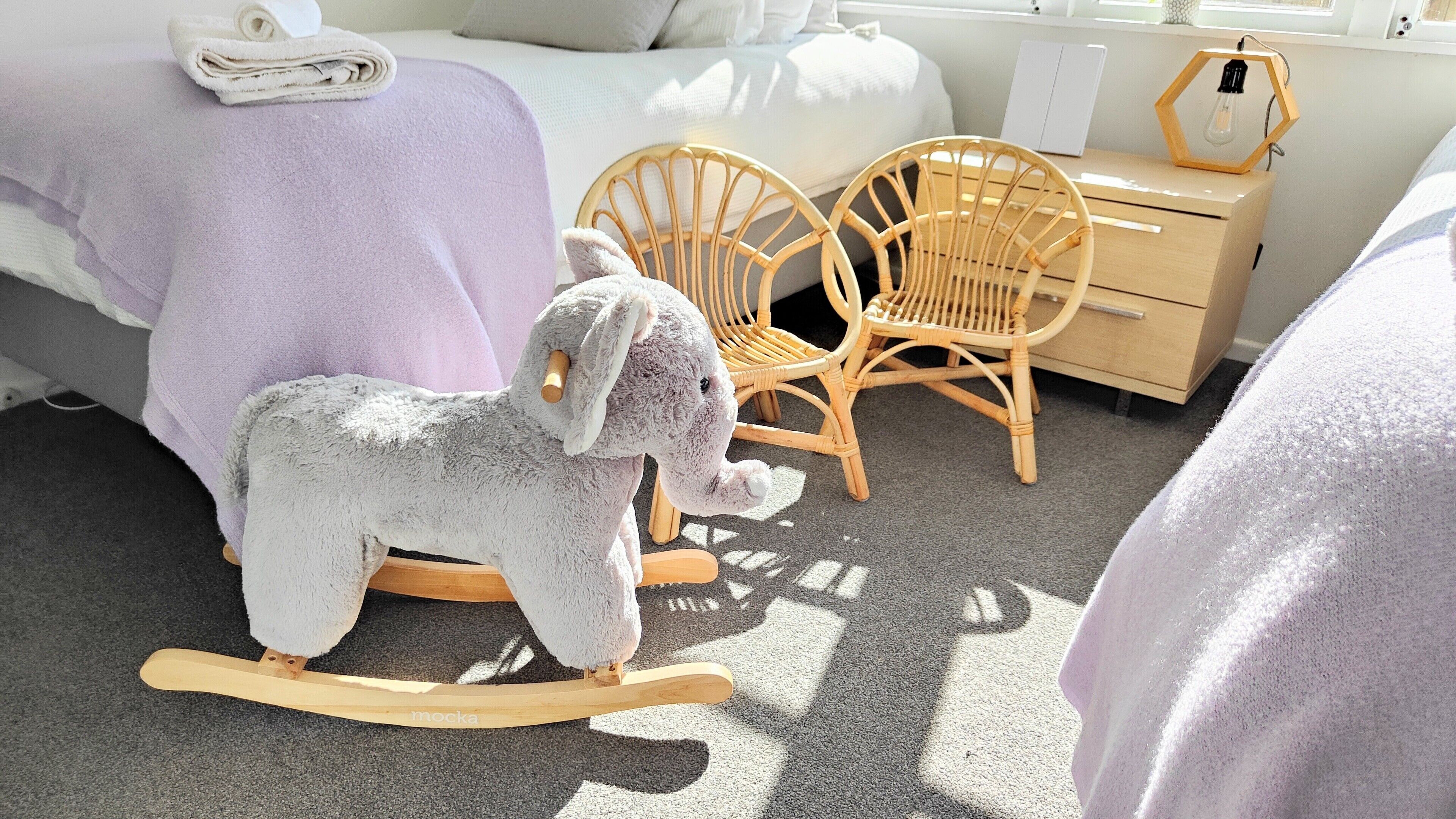 3 habitaciones, caja de seguridad en la habitación y escritorio 