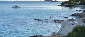 Super Appartement Bord DE MER Avec Piscine