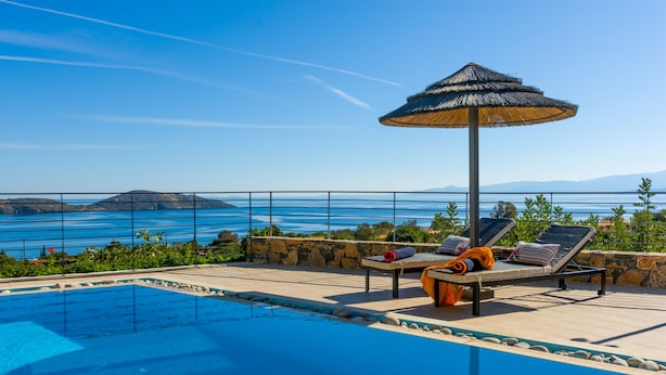 Utendørsbasseng
