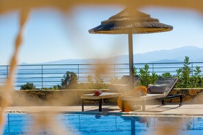 Outdoor pool - Anemos Meltemi Villa (Nikolaos)