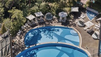 Indoor pool, outdoor pool