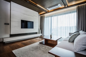 Premium bedding, individually decorated, blackout curtains, free WiFi - ANTO (Seoul)